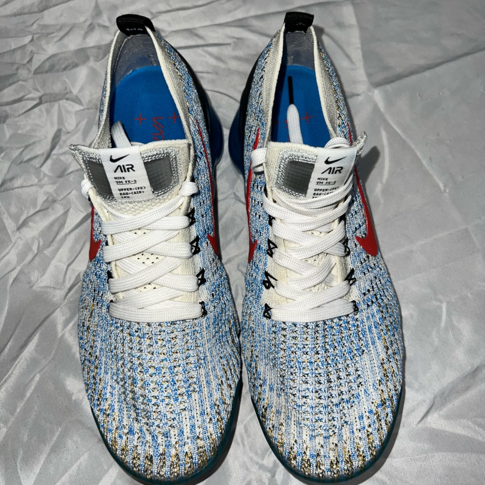 Nike Air VaporMax Flyknit 3.0 Looks Furious in Blue